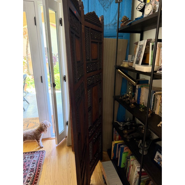 Vintage Middle Eastern Four-Panel Moorish Hand-Carved Teak Wood Folding Screen, Acquired in Bahrain For Sale - Image 4 of 7