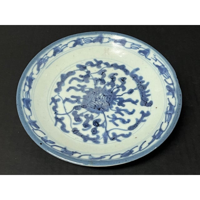 Chinese Art Porcelain Blue and White Plate Floral Design For Sale In New York - Image 6 of 7