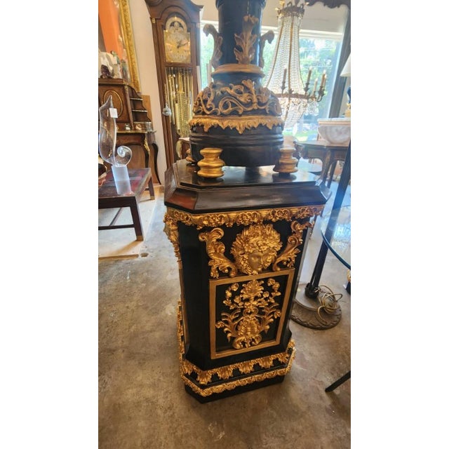 Late 19th Century Black and Gold Painted Carved Vase Statues - Set of 2 For Sale In Dallas - Image 6 of 9