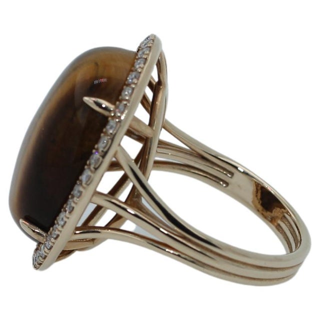 Early 21st Century Golden Oval Tiger's Eye Cabochon Diamond Halo Cocktail 14 Karat Yellow Gold Ring, Size 7 For Sale - Image 5 of 15