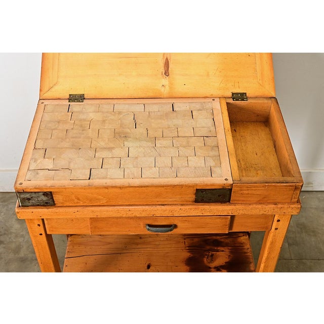 French 19th Century Butcher Block Table With Lid For Sale - Image 4 of 14