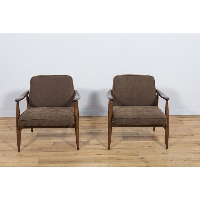 1960s Set of GFM-87 Armchairs by Juliusz Kedziorek for Gościcińskie Furniture, 1960s For Sale - Image 5 of 18