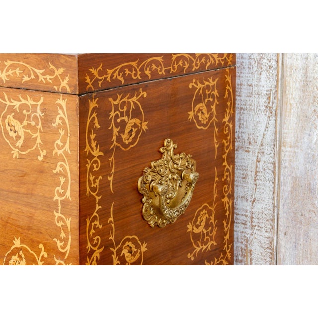 1950s 1950s Large Walnut Marquetry Inlay Chest For Sale - Image 5 of 12