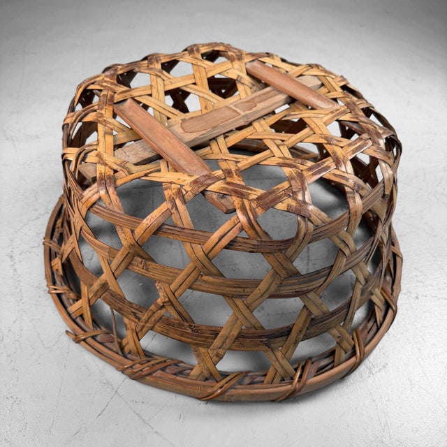 1950s Japanese Bamboo Zaru Harvest Basket, 1960s For Sale - Image 5 of 10