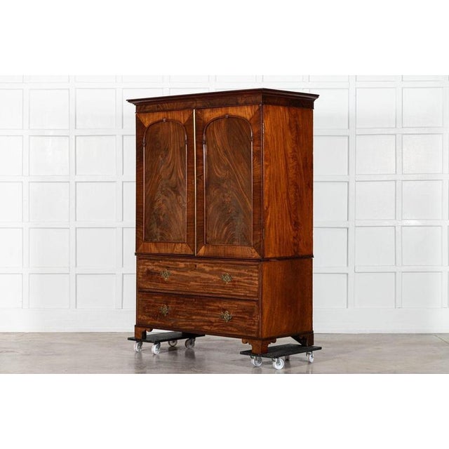 Late 19th Century English Mahogany Linen Press, 1870s For Sale - Image 5 of 17