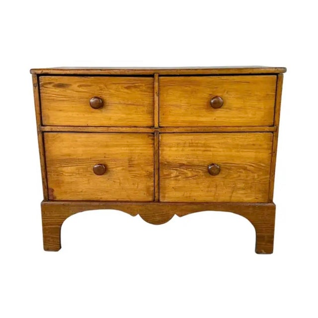 English 19th Century English Pine Chest of Drawers For Sale - Image 3 of 10