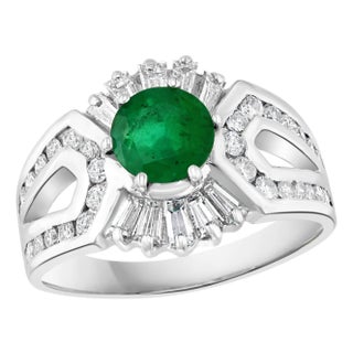 1.5 Carat Round Cut Emerald and 1.2 Carat Diamond Ring 18 Karat White Gold For Sale