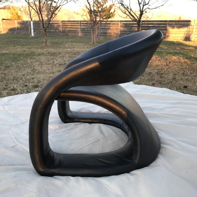 椅子 vintage 90's Postmodern Chair 1990s Postmodern Sculptural Cantilever Tongue Chair | Chairish