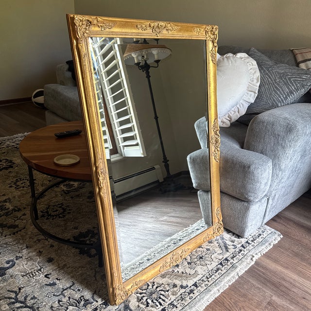 French Vintage De La Torre Bros. Louis XV Style Giltwood Wall Mirror For Sale - Image 3 of 7