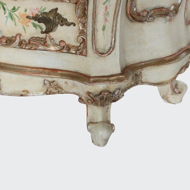 French Louis XIV Style Hand Painted Bombay Commode 20thC For Sale - Image 6 of 16