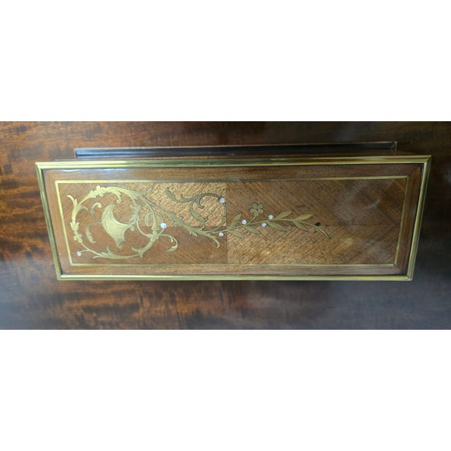 French Glove Box in Walnut, 1880 For Sale - Image 10 of 11