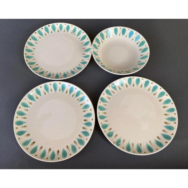 Mid Century Japanese Kasuga Contempo Turquoise Dinnerware 37-Piece Set For Sale - Image 11 of 13