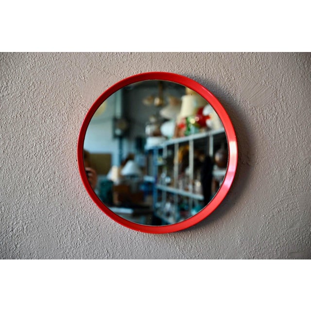 Round Pop Art Mirror in Bright Red Plastic, 1960s For Sale - Image 6 of 6