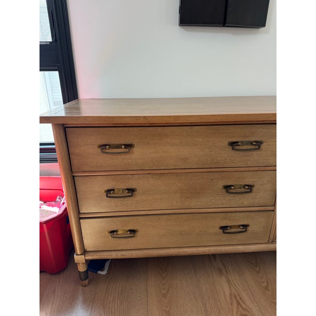 Mid-Century Modern American of Martinsville Dresser Credenza For Sale - Image 3 of 5