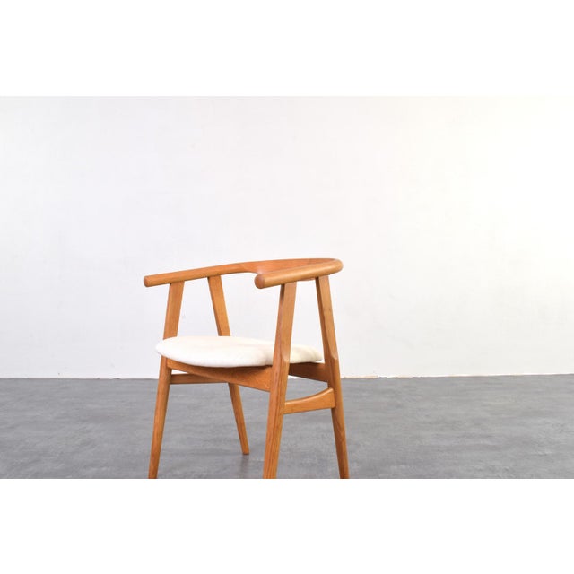 Beige Mid-Century Oak Dining Chair by Hans Wegner for Getama, 1970s For Sale - Image 8 of 12