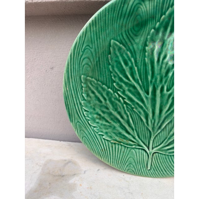 Mid-Century Modern Green Majolica Leaf Plate Gien Circa 1950 For Sale - Image 3 of 4