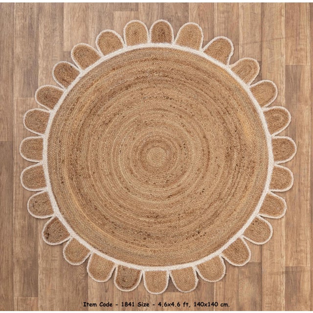 White Round Jute Scallop Rug - 9' X 9' For Sale - Image 4 of 9