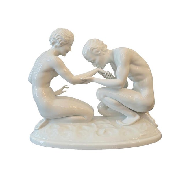 Porcelain Der Handkuss (The Hand Kiss) Sculpture by Eduard Liebscher for Augarten Vienna, 1936 For Sale - Image 9 of 9