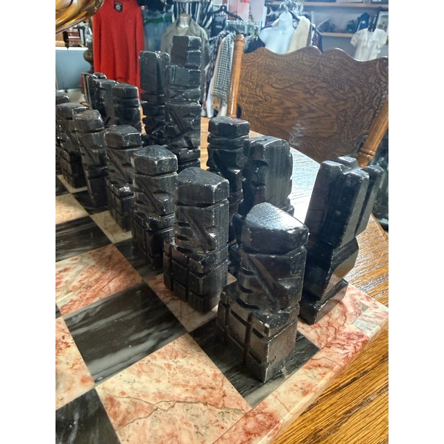 Onyx Hand Carved Vintage Chess Set Mexican Aztec Onyx Marble 32 Pieces 16in Square For Sale - Image 8 of 10