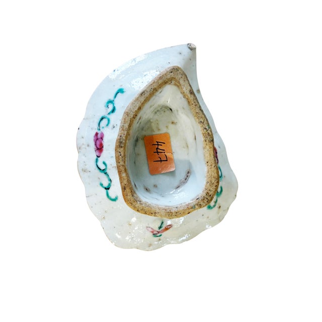 19th-Century Qing Dynasty Porcelain Treasure, Leaf-Shaped Divided Dish For Sale - Image 9 of 9