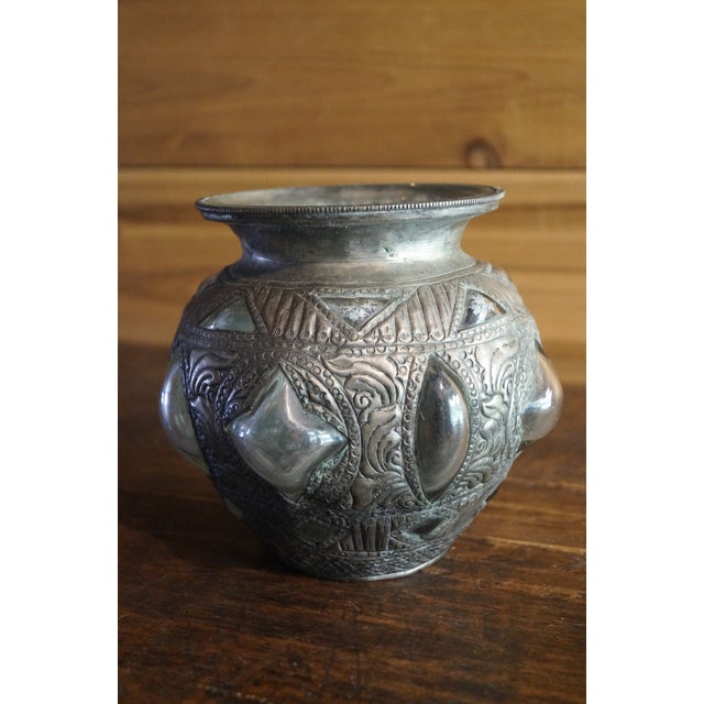 Indian 1960s Rajasthani 3d Glass and Metal Embossed Vase For Sale - Image 3 of 10