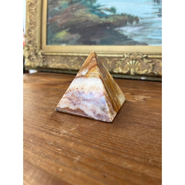1970s Hand-Carved Polished Onyx Pyramid Sculpture or Paperweight For Sale - Image 9 of 10