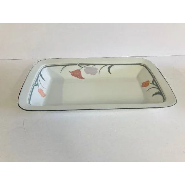 1990s 1990's Mid-Century Modern Dansk Tivoli Belles Fleur-Gray Pattern Rectangle Serving Bowl / Platter For Sale - Image 5 of 5