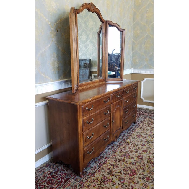 Ethan Allen French Country Bedroom Triple Dresser & TriFold Mirror