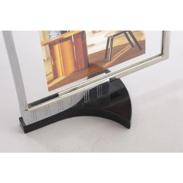 1930s Art Deco Modernist Photo Frame in Chrome on Black Phenolic Base, 1930s For Sale - Image 5 of 9