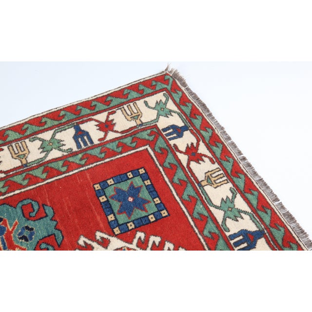 Late 20th Century Vintage Azerbaijani Lori Pambak Rug – Fine Handwoven Pure Wool -4' 7'' X 6' 5' For Sale - Image 5 of 14