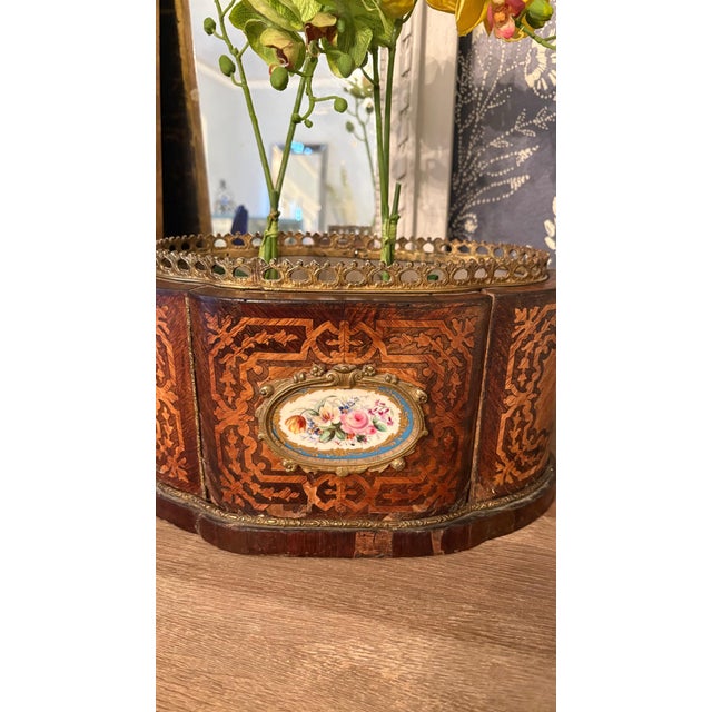 French Provincial Early 20th Century Napoleon III Style Parquetry Jardiniere With Sevres Style Plaques For Sale - Image 3 of 9