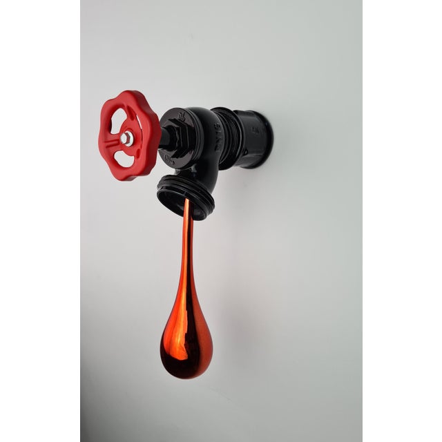 Santicri Running Out, 2022 resin sculpture Edition of 50 copies Work signed and numbered Dimensions: 26 x 16 x 6cm This...