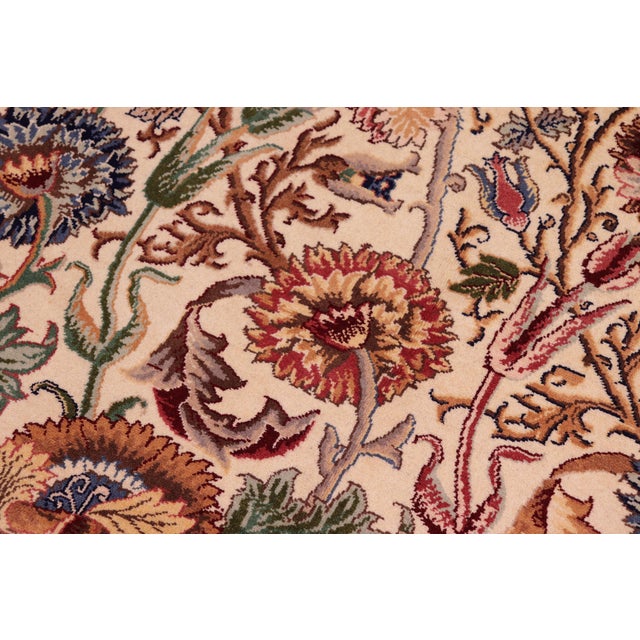 Shabby Chic Floral 1990's Pak-Persian Ivory/Blue Wool Rug - 9'0'' X 11'11'' For Sale - Image 4 of 9