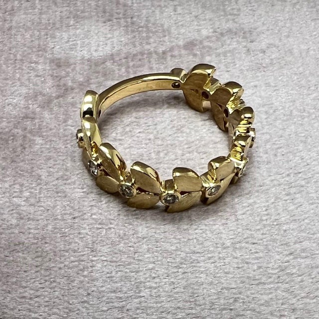Contemporary Syna Yellow Gold Satin Leaf Ring with Diamonds For Sale - Image 3 of 5