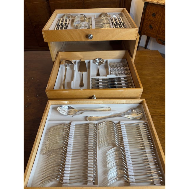 French Silverplate Flatware Set by Guy Degrenne, Set of 127 For Sale - Image 9 of 11