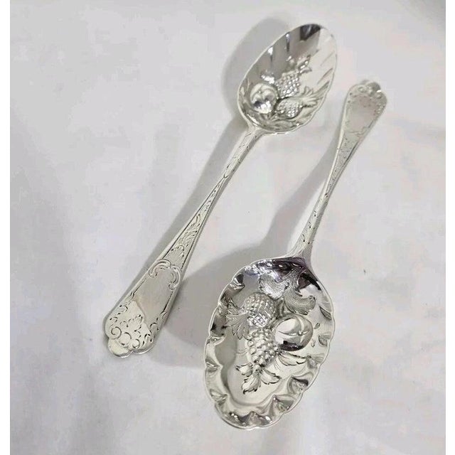 Georgian Sterling Silver Fruit Serving Spoons, London, 1737 & 1763, Set of 2 For Sale - Image 3 of 18