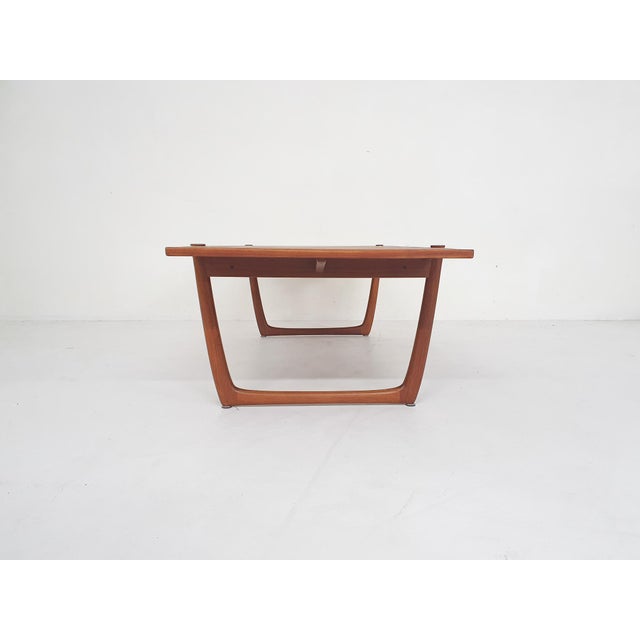 Model FD 575 Coffee Table in Teak by Hvidt and Nielsen, 1950s For Sale - Image 6 of 16