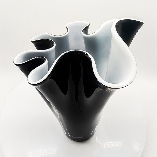 Large Jacketed Fazzoletto Vase in Murano Glass, 1960s For Sale - Image 6 of 10