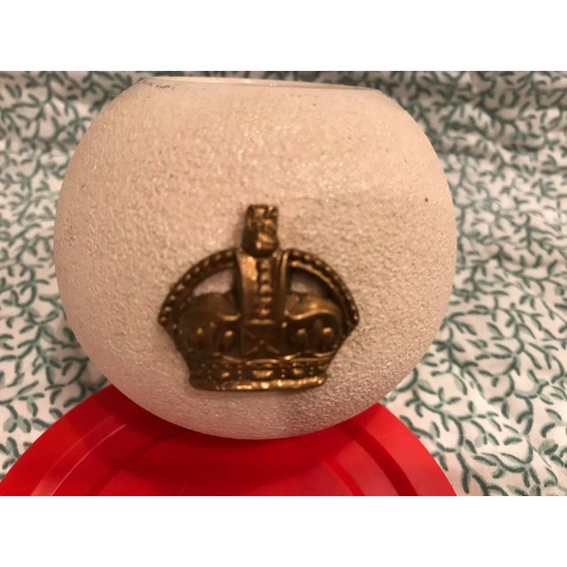 Simple in the best of ways - British crown match striker