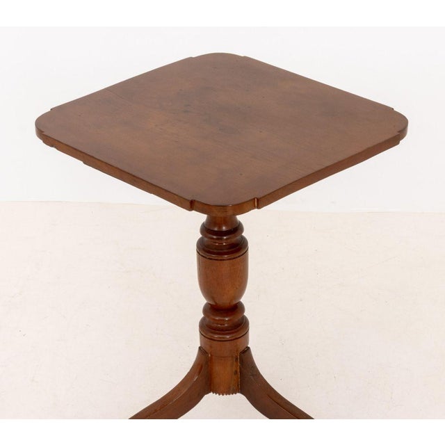 American Mahogany Tripod Side Table For Sale In New York - Image 6 of 8