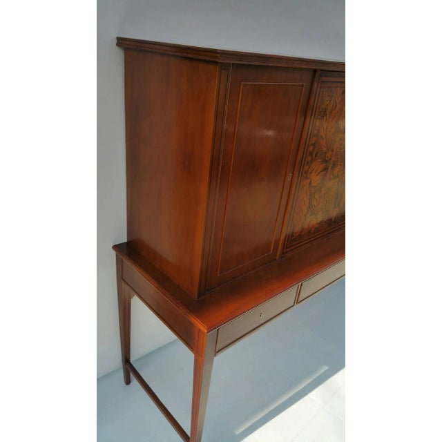 Italian secretaire circa 1930s, featuring beautiful walnut and maple inlaid