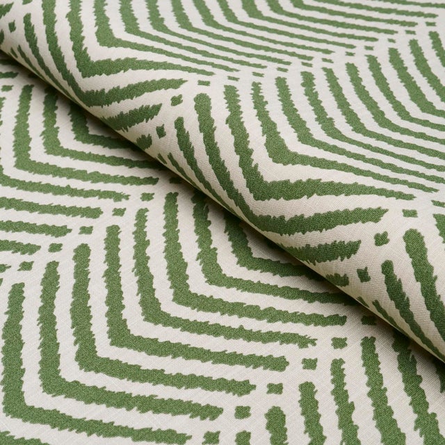 Schumacher SAMPLE - Schumacher La Jolla Indoor/Outdoor Fabric In Verde For Sale - Image 4 of 4