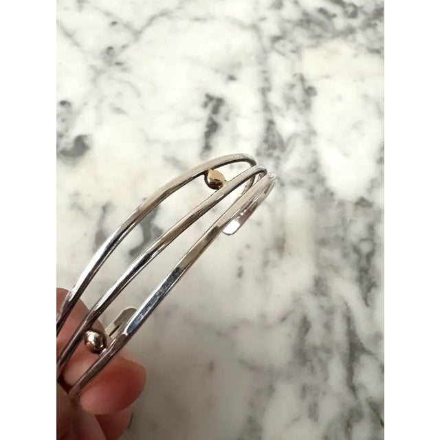 Vintage Sterling Silver and 14 Karat Gold Wire Cuff Bracelet - Stamped For Sale - Image 4 of 6