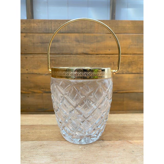 Art Deco Ice Bucket in Molded Crystal and Gilt Brass, 1920 For Sale - Image 9 of 11