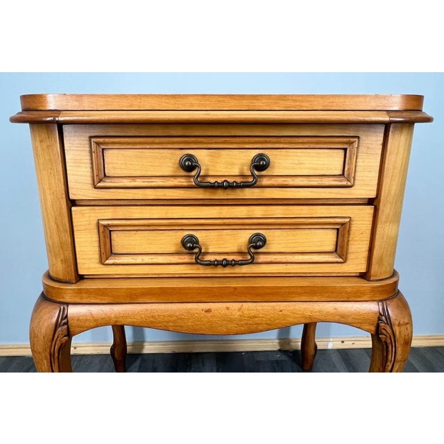 French Louis XVI Bedside Table For Sale - Image 4 of 12