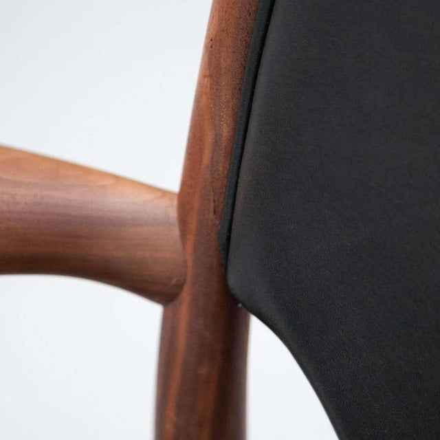 Model 46 Armchair in Walnut and Black Leather attributed to House of Finn Juhl For Sale - Image 14 of 17