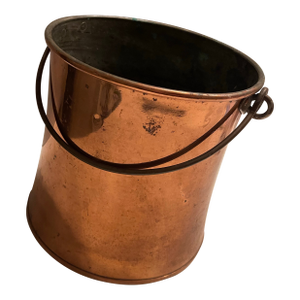 19th Century European Copper 4 Liter Hanging Hearth Pot – Rich Patina