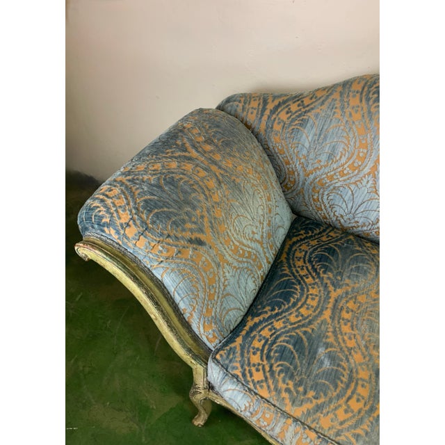 Early 19th Century Venetian Painted Neoclassical Frame W/Velvet Fabric Settee For Sale - Image 4 of 18