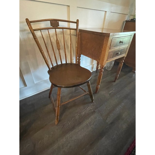 1700’s New England Farm House Federal Windsor Country Chair For Sale - Image 9 of 12
