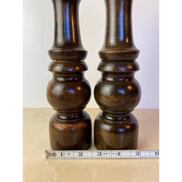 Brown Vintage Made in Japan Dark Hardwood Salt & Pepper Mill Set, Turned Wood Grinder Pair For Sale - Image 8 of 9